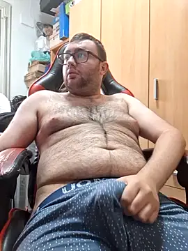 Javier bear online show from April 29, 1:04 pm