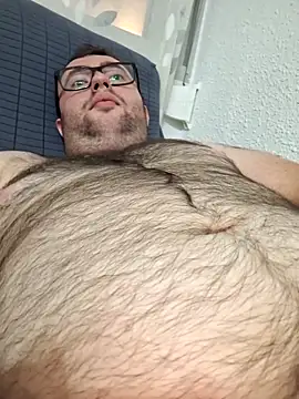 Javier bear online show from June 5, 10:15 pm
