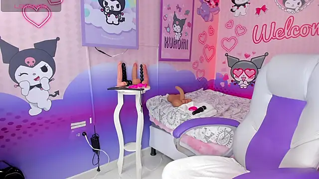 Snapshot of valery__sexy chatting on June 24, 10:09 pm valery sexy online show from June 24, 10:09 pm