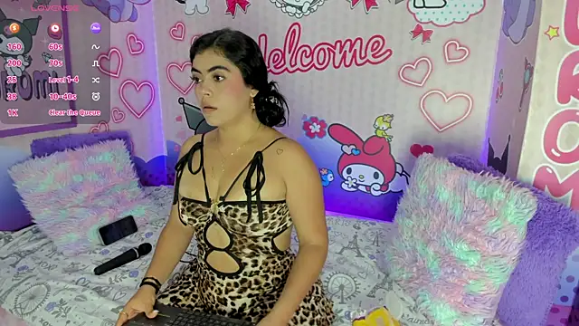 Snapshot of valery__sexy chatting on August 5, 11:39 pm valery sexy online show from August 5, 11:39 pm