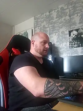 destructeur6 online show from December 1, 1:05 pm