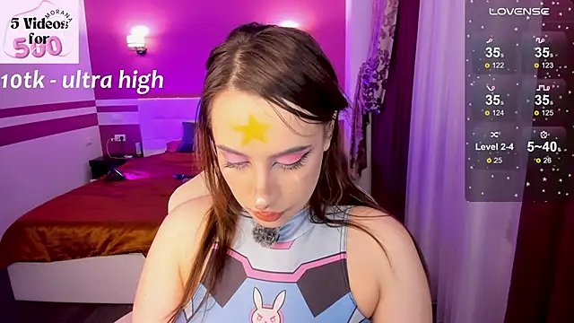 Snapshot of MoranaKit chatting on November 20, 6:40 pm MoranaKit online show from November 20, 6:40 pm