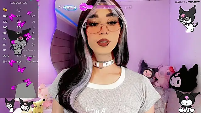 Snapshot of kimMaddiee chatting on November 11, 9:26 pm kimMaddiee online show from November 11, 9:26 pm