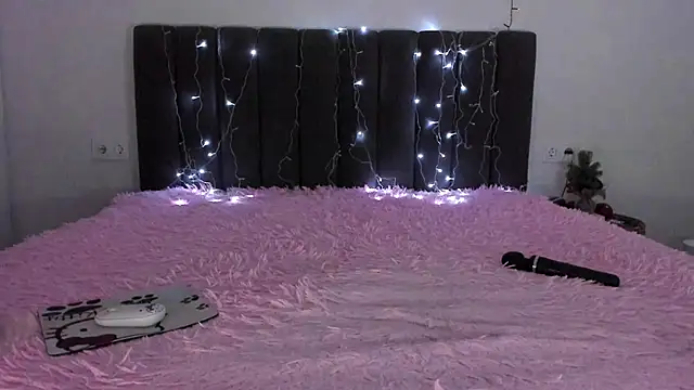 Mika Ray online show from December 25, 11:10 pm