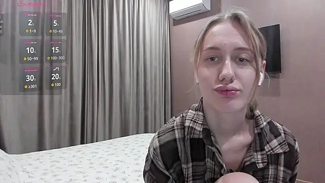 Mika Ray online show from December 4, 10:29 pm