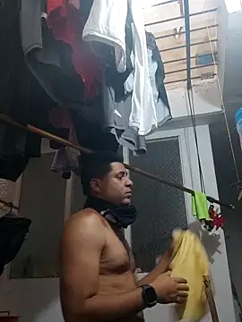 Snapshot of ElferXXX chatting on January 15, 8:12 pm ElferXXX online show from January 15, 8:12 pm