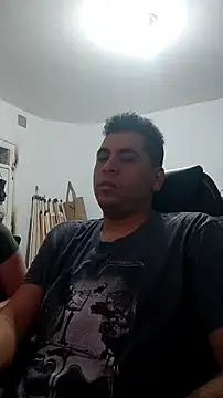Snapshot of ElferXXX chatting on June 22, 1:51 am ElferXXX online show from June 22, 1:51 am