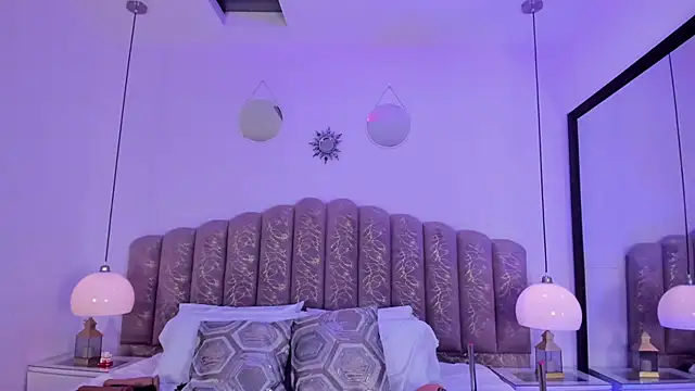 victoria cooper3 online show from March 11, 12:22 pm