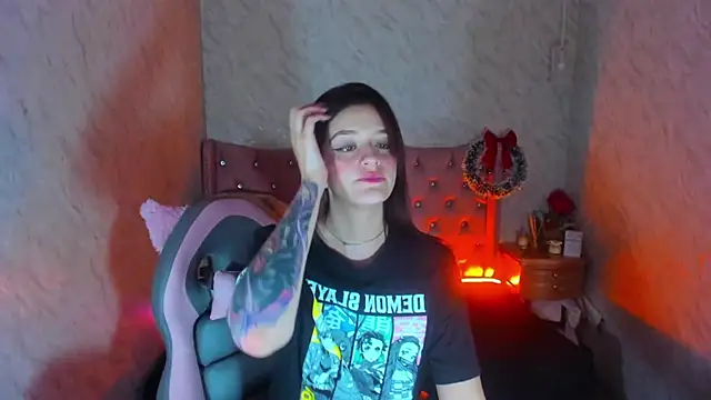 LiaHarryis online show from December 31, 4:25 pm