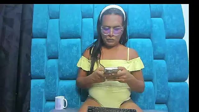 Snapshot of monsterdick_22cm chatting on March 2, 1:04 am monsterdick 22cm online show from March 2, 1:04 am