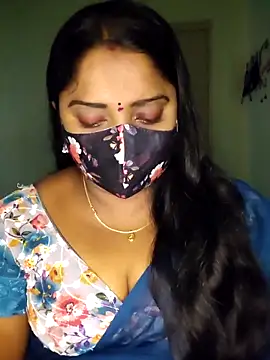 Snapshot of vani-09 chatting on December 18, 5:02 am vani-09 online show from December 18, 5:02 am