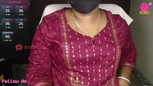 Snapshot of vani-09 chatting on January 6, 2:32 pm vani-09 online show from January 6, 2:32 pm