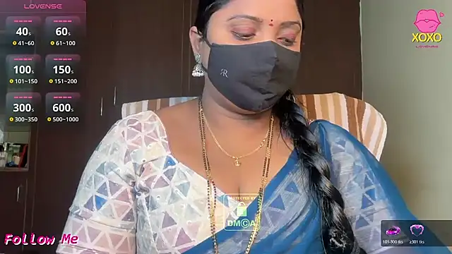 Snapshot of vani-09 chatting on February 8, 10:07 am vani-09 online show from February 8, 10:07 am