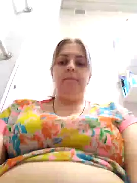 Lady nice cat online show from February 16, 1:05 pm