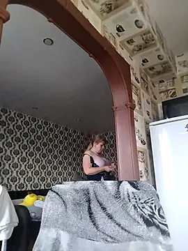 Lady nice cat online show from September 22, 2:24 am