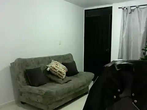 Snapshot of unoxestres chatting on November 22, 5:39 am unoxestres online show from November 22, 5:39 am