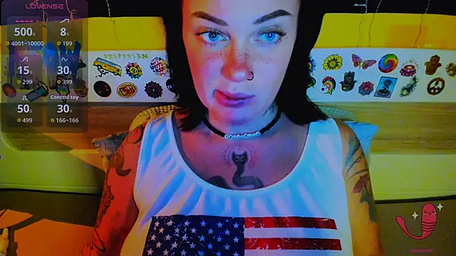 EllieOz online show from December 14, 2:55 pm