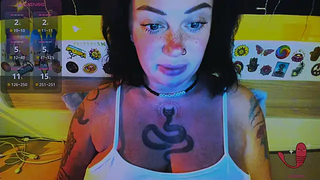 EllieOz online show from December 18, 3:40 pm