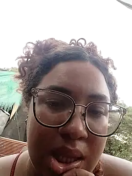 Snapshot of Day_Uzumaki chatting on March 22, 10:35 pm Day Uzumaki online show from March 22, 10:35 pm