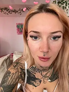 Snapshot of Stella-Kink chatting on November 29, 10:07 am Stella-Kink online show from November 29, 10:07 am