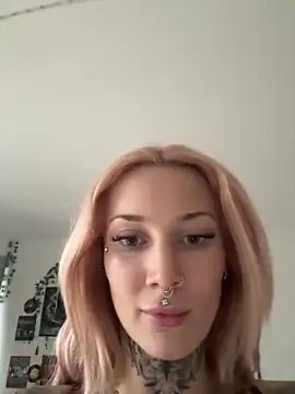 Snapshot of Stella-Kink chatting on December 23, 10:13 am Stella-Kink online show from December 23, 10:13 am