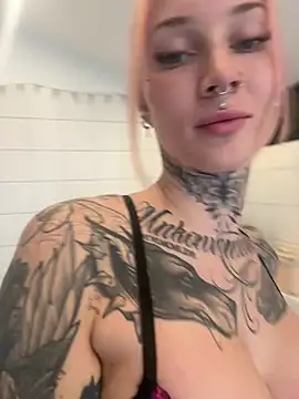 Snapshot of Stella-Kink chatting on January 9, 11:46 am Stella-Kink online show from January 9, 11:46 am