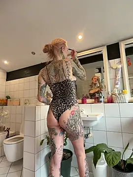 Snapshot of Stella-Kink chatting on February 21, 11:11 am Stella-Kink online show from February 21, 11:11 am