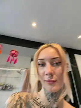 Snapshot of Stella-Kink chatting on March 6, 1:07 pm Stella-Kink online show from March 6, 1:07 pm