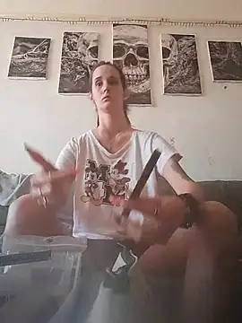 LauraBaby online show from June 8, 6:14 am