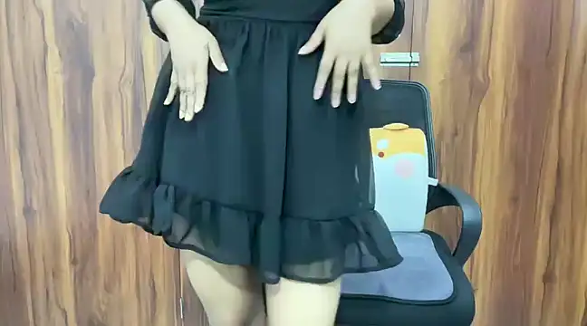 Snapshot of julie_08 chatting on March 21, 8:39 am julie 08 online show from March 21, 8:39 am