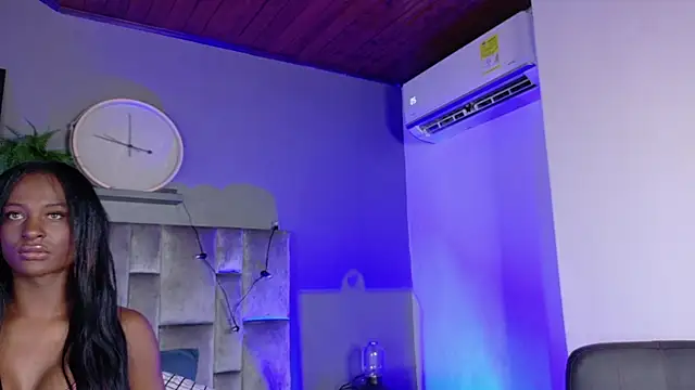 nahomi campbell online show from October 29, 7:37 pm