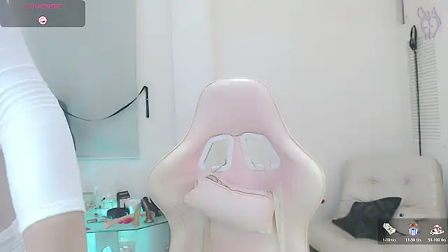 sasha mom69  online show from November 26, 4:19 pm