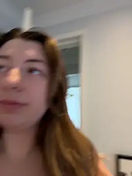 Snapshot of curvyflawless chatting on March 20, 10:53 am curvyflawless online show from March 20, 10:53 am