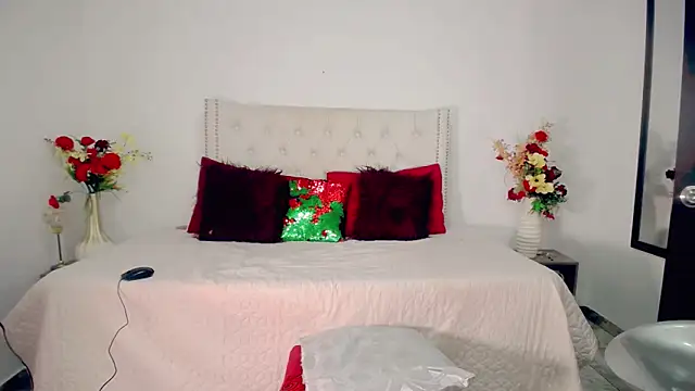 maria camilacms online show from February 18, 7:09 pm