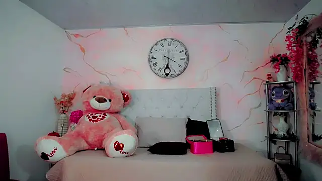 maria camilacms online show from February 9, 6:12 pm