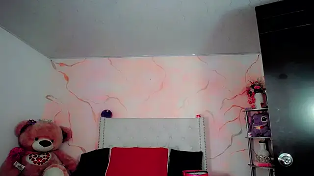 Snapshot of maria_camilacms chatting on June 20, 6:11 pm maria camilacms online show from June 20, 6:11 pm