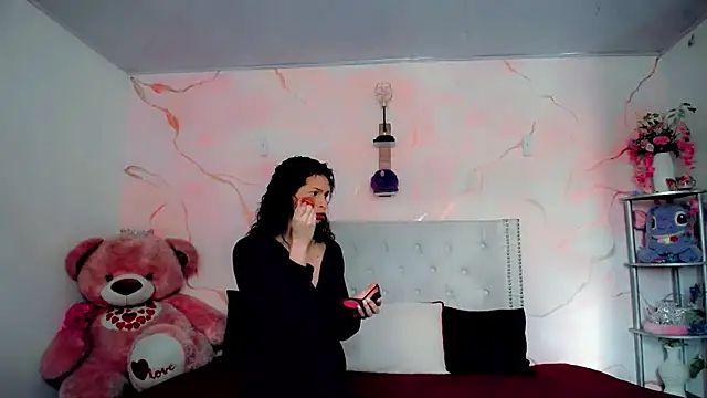 Snapshot of maria_camilacms chatting on July 24, 6:28 pm maria camilacms online show from July 24, 6:28 pm