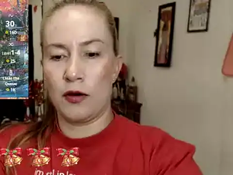Snapshot of CATRINA-83 chatting on December 13, 11:28 pm CATRINA-83 online show from December 13, 11:28 pm