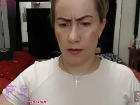 Snapshot of CATRINA-83 chatting on January 29, 12:01 am CATRINA-83 online show from January 29, 12:01 am