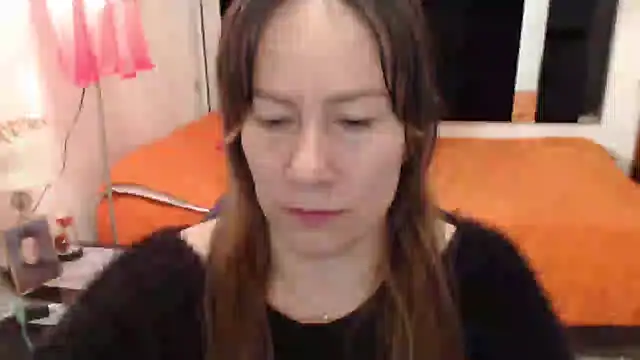 Snapshot of CATRINA-83 chatting on October 1, 2:17 am CATRINA-83 online show from October 1, 2:17 am