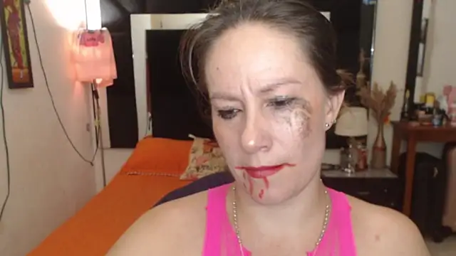 Snapshot of CATRINA-83 chatting on November 1, 10:23 pm CATRINA-83 online show from November 1, 10:23 pm