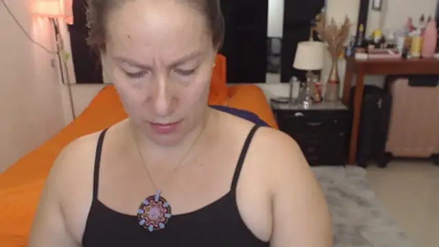 Snapshot of CATRINA-83 chatting on November 7, 9:37 pm CATRINA-83 online show from November 7, 9:37 pm