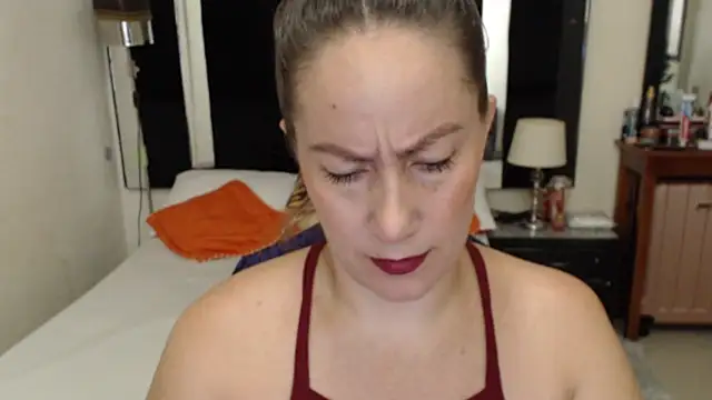 Snapshot of CATRINA-83 chatting on November 29, 1:14 pm CATRINA-83 online show from November 29, 1:14 pm