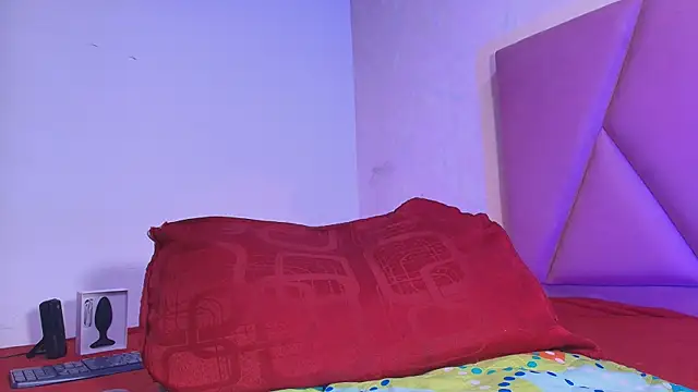 Snapshot of arl_chloee chatting on October 29, 3:20 am arl chloee online show from October 29, 3:20 am