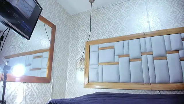 Snapshot of arl_chloee chatting on November 6, 3:07 am arl chloee online show from November 6, 3:07 am