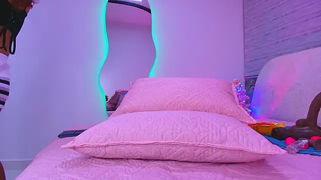 Snapshot of arl_chloee chatting on November 23, 3:06 am arl chloee online show from November 23, 3:06 am