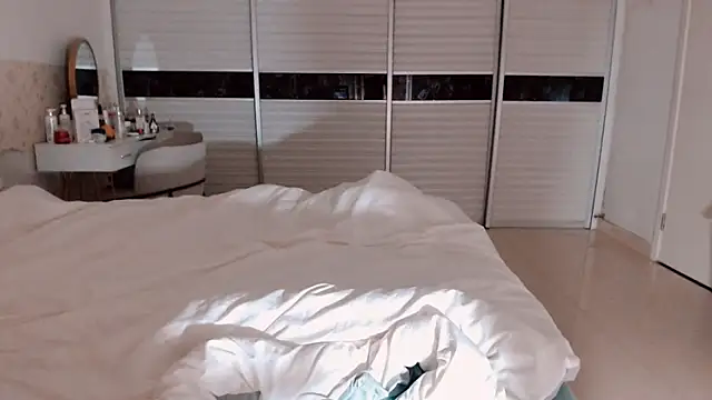 Snapshot of -Lucky_Girl chatting on October 14, 2:29 pm -Lucky Girl online show from October 14, 2:29 pm