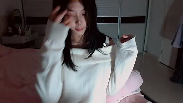 -Lucky Girl online show from January 7, 11:56 am