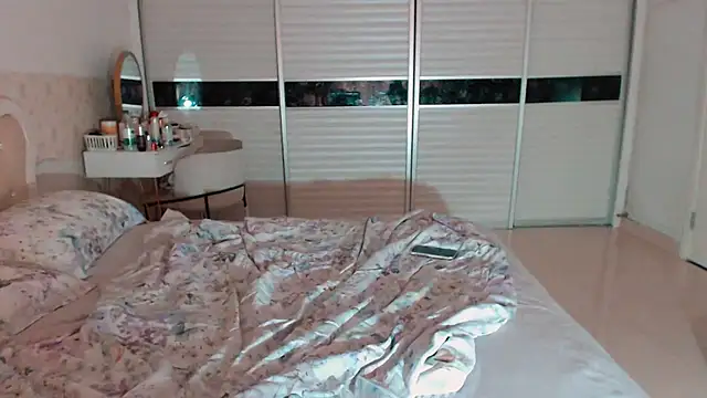 -Lucky Girl online show from May 23, 2:28 am