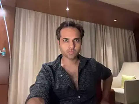 Snapshot of immog727 chatting on February 11, 6:01 pm immog727 online show from February 11, 6:01 pm